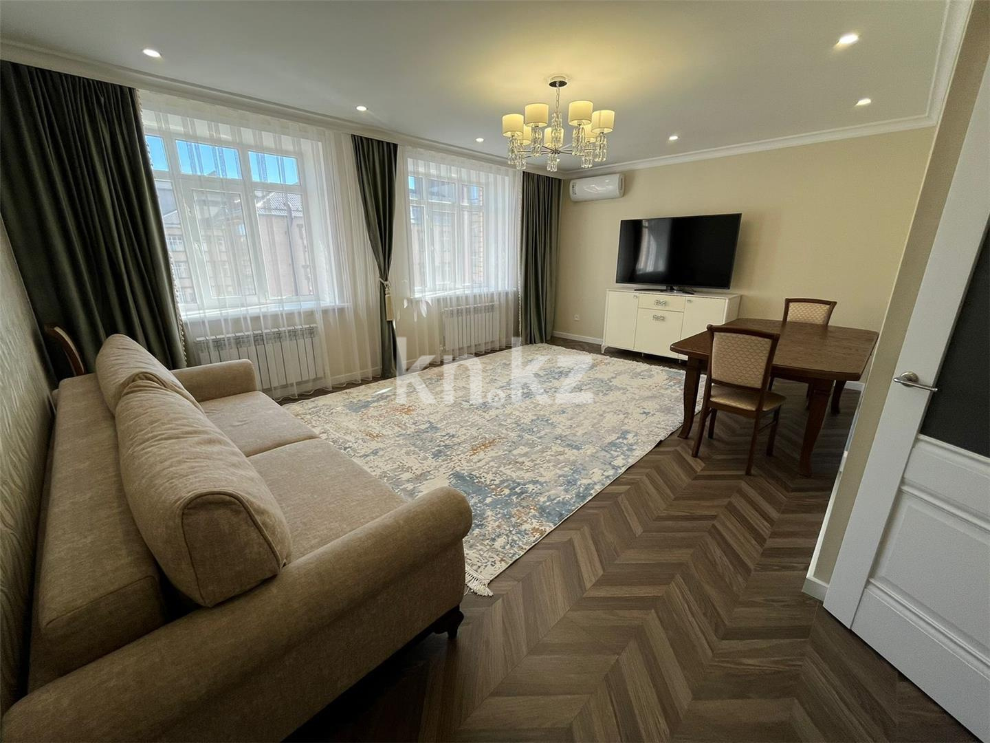 Продажа 4-комнатной квартиры, 121 м² в Караганде