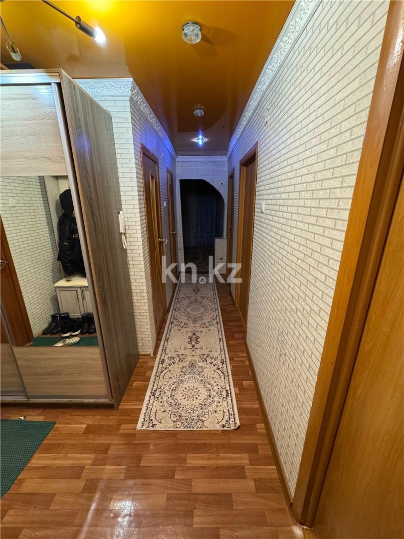 Продажа 4-комнатной квартиры, 70 м², ул. Жекибаева в Караганде - фото 9