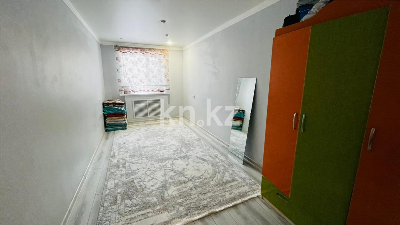 Продажа 3-комнатной квартиры, 57 м², мкр-н 14, дом  22 в Караганде - фото 5