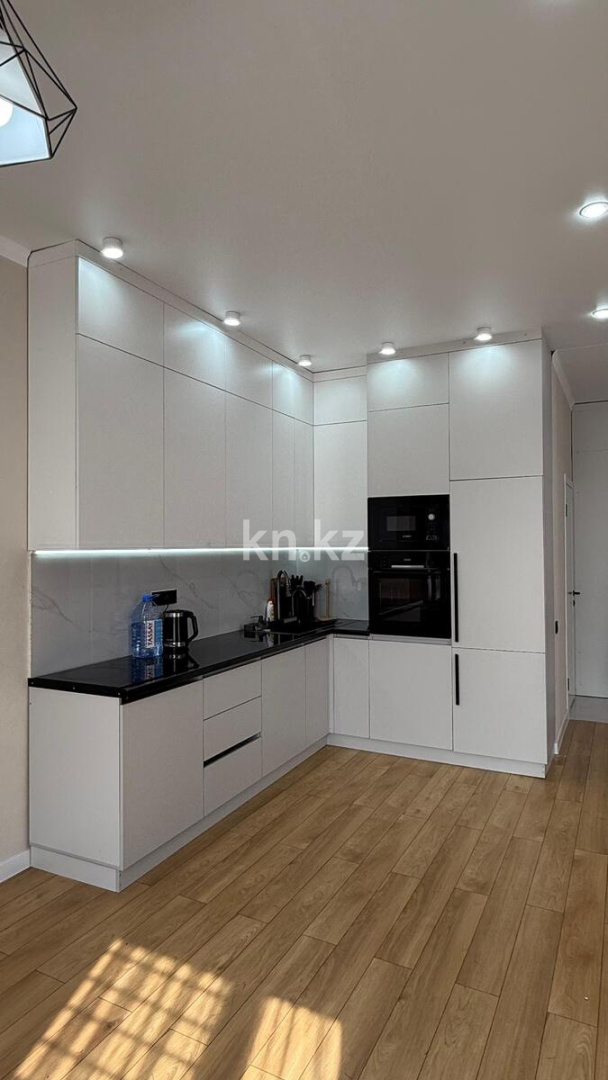 Продажа 2-комнатной квартиры, 50.6 м², пр. Райымбека, дом  348 в Алматы - фото 20