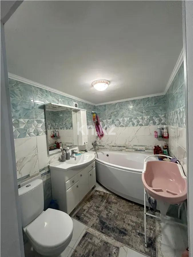 Продажа 3-комнатной квартиры, 132 м², ул. Байтурсынова, дом  40а в Астане - фото 4