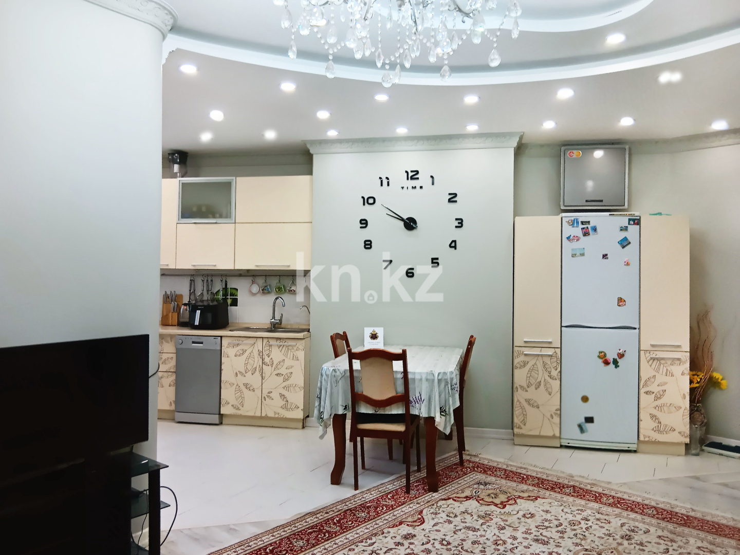 Продажа 3-комнатной квартиры, 70.8 м² в Алматы - фото 3