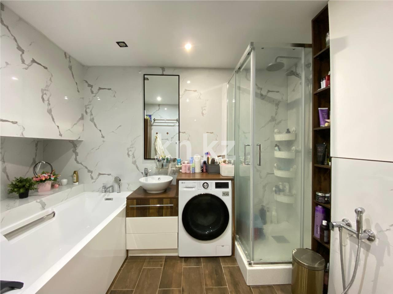 Продажа 4-комнатной квартиры, 102 м², пр. Н. Абдирова, дом  19 в Караганде - фото 9