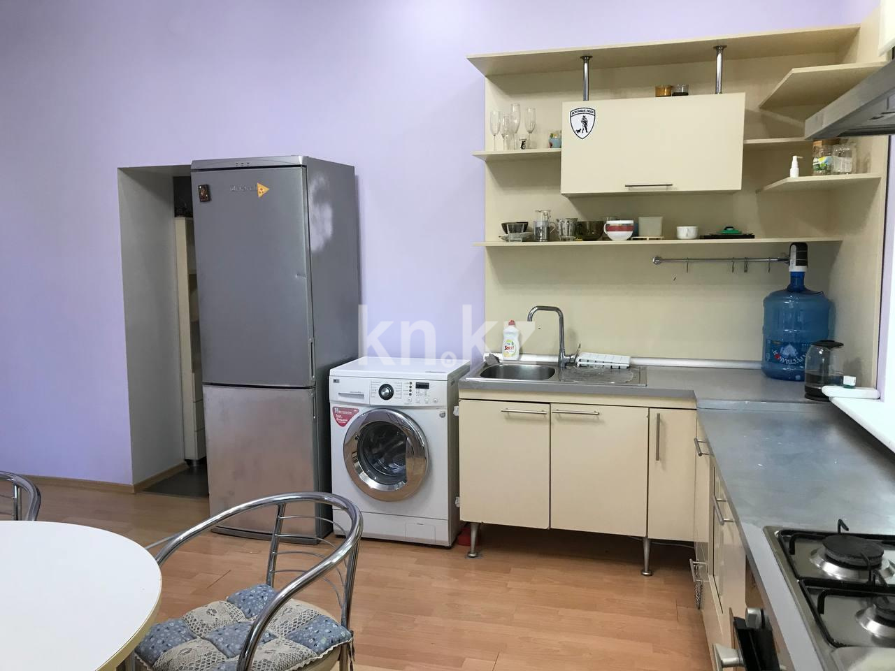 Продажа 2-комнатной квартиры, 57 м², ул. Аханова (Театральная), дом  54 в Караганде - фото 4