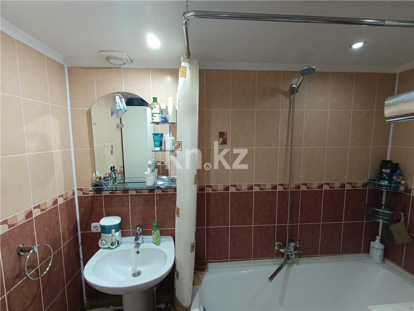 Продажа 3-комнатной квартиры, 75 м², ул. Маметовой, дом  121 в Караганде - фото 6