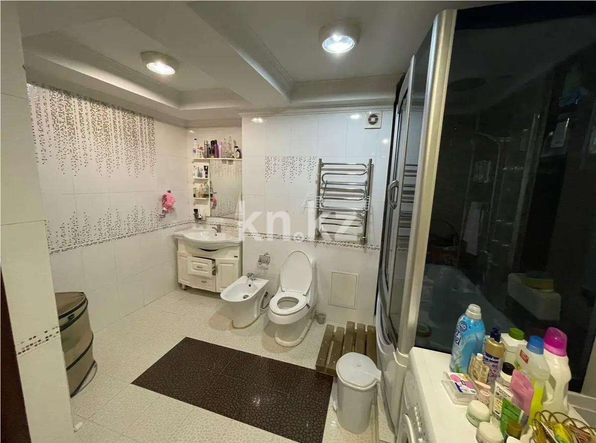 Продажа 4-комнатной квартиры, 151 м², ул. Нурмакова, дом  79 в Алматы - фото 5