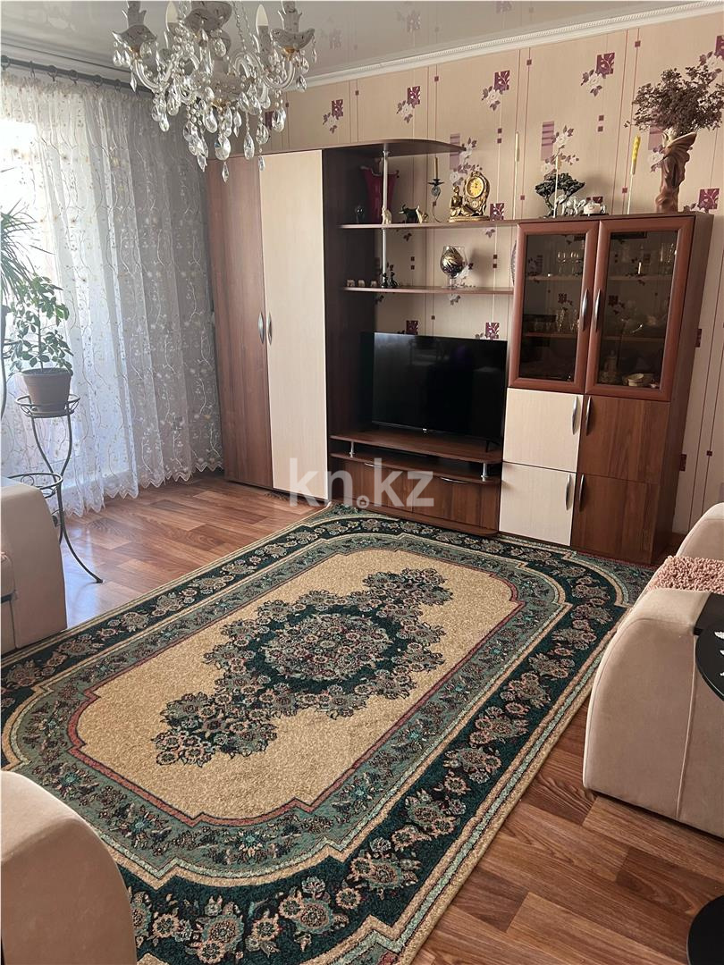 Продажа 4-комнатной квартиры, 76 м², мкр-н Степной-4, дом  18 в Караганде