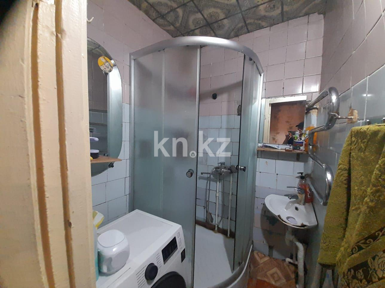 Продажа 3-комнатной квартиры, 60 м², пр. Строителей, дом  29 в Караганде - фото 8