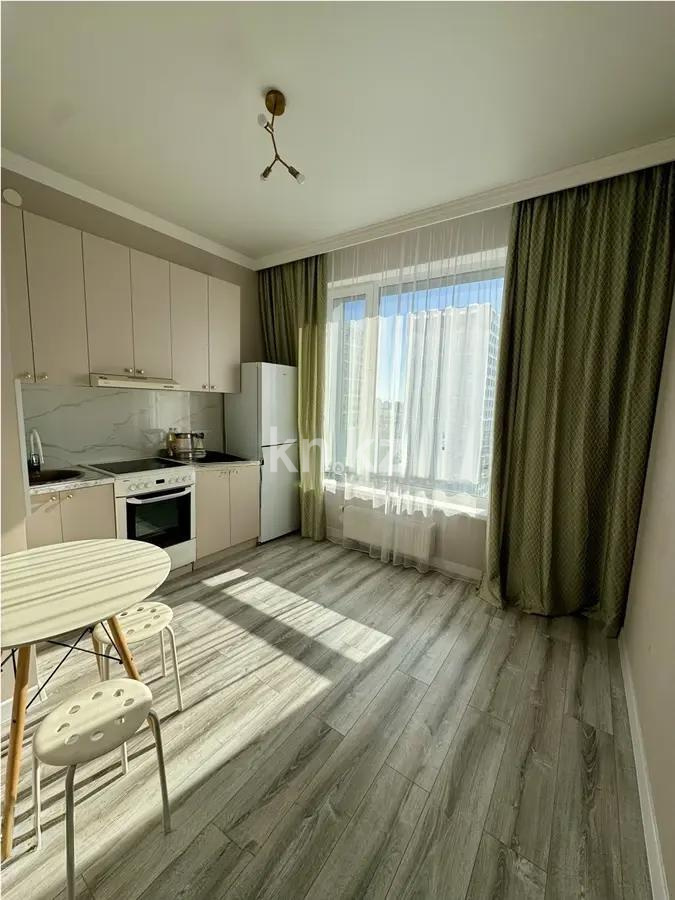Продажа 1-комнатной квартиры, 38 м², ул. Сыганак, дом  15 в Астане - фото 2