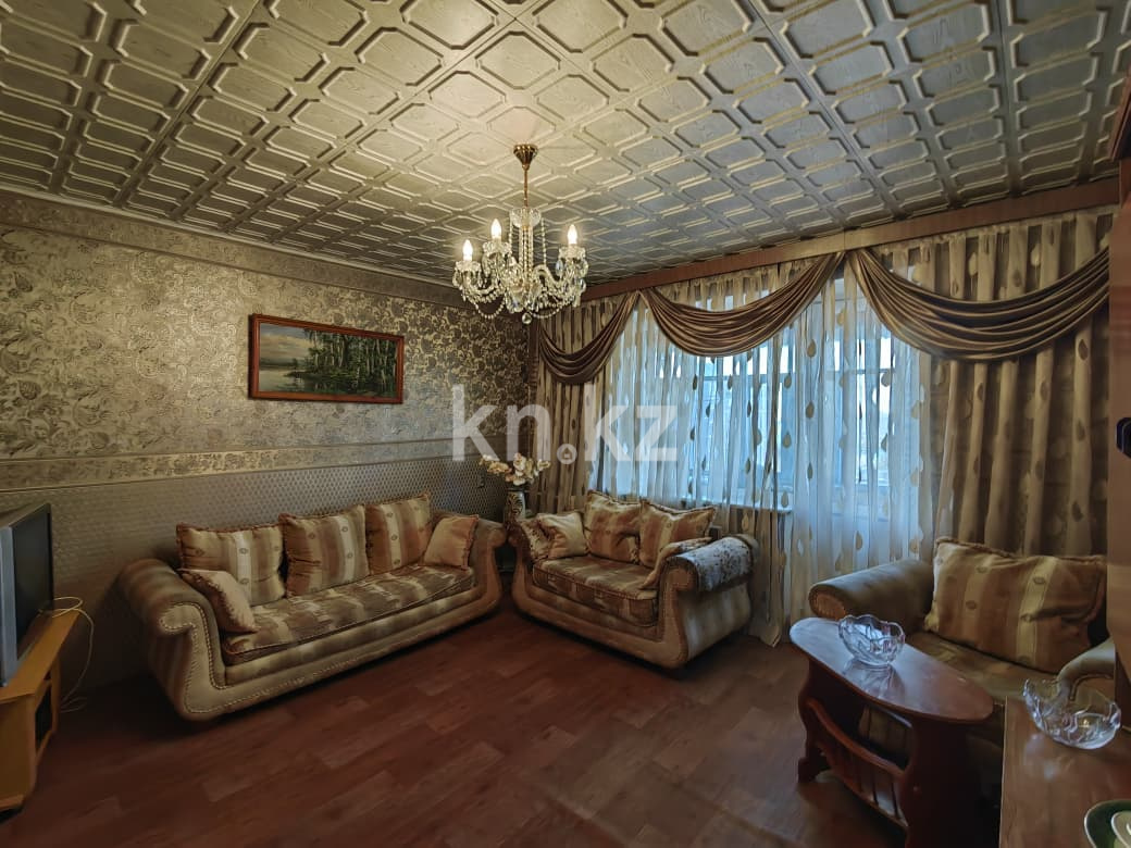 Продажа 4-комнатной квартиры, 77 м², ул. Язева, дом  10 в Караганде - фото 2