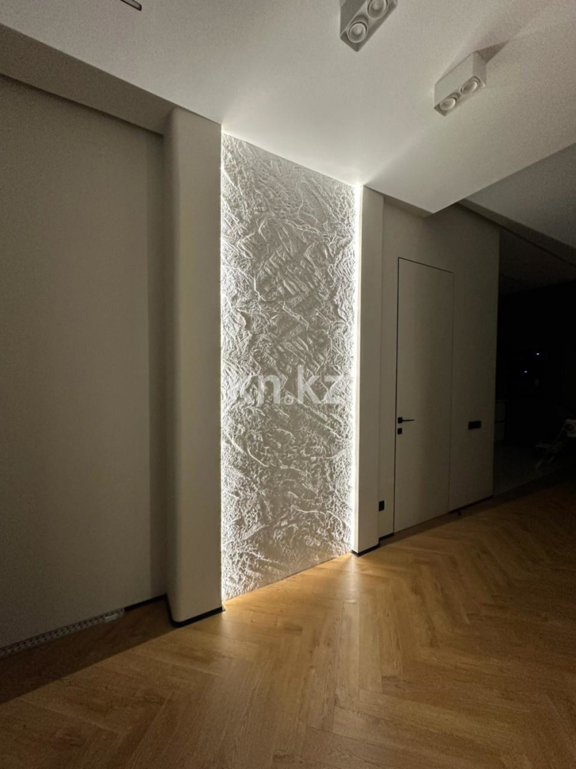 Продажа 2-комнатной квартиры, 81.1 м² в Алматы - фото 24