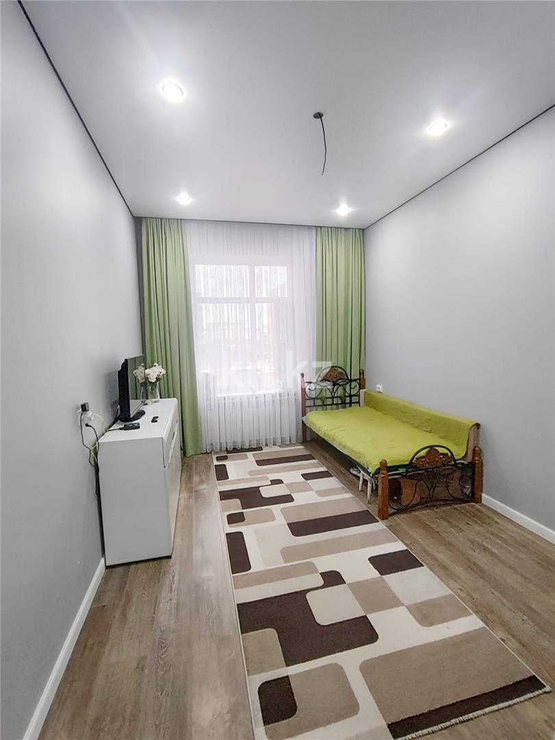 Продажа 3-комнатной квартиры, 93 м², 067 учетный квартал в Караганде - фото 6