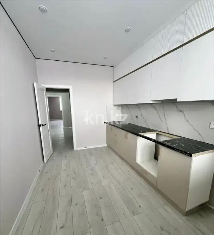 Продажа 3-комнатной квартиры, 82 м², ул. Е-810, дом  2/21 в Астане - фото 2