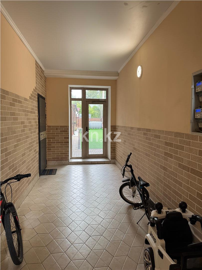 Продажа 4-комнатной квартиры, 164 м², ул. Сарсекова, дом  49 в Караганде - фото 14