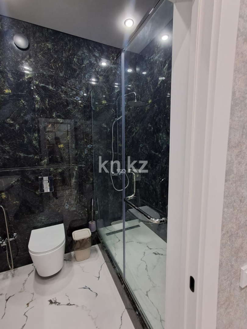 Продажа 4-комнатной квартиры, 141 м², ул. Райымбек батыра, дом  54/1 в Астане - фото 19