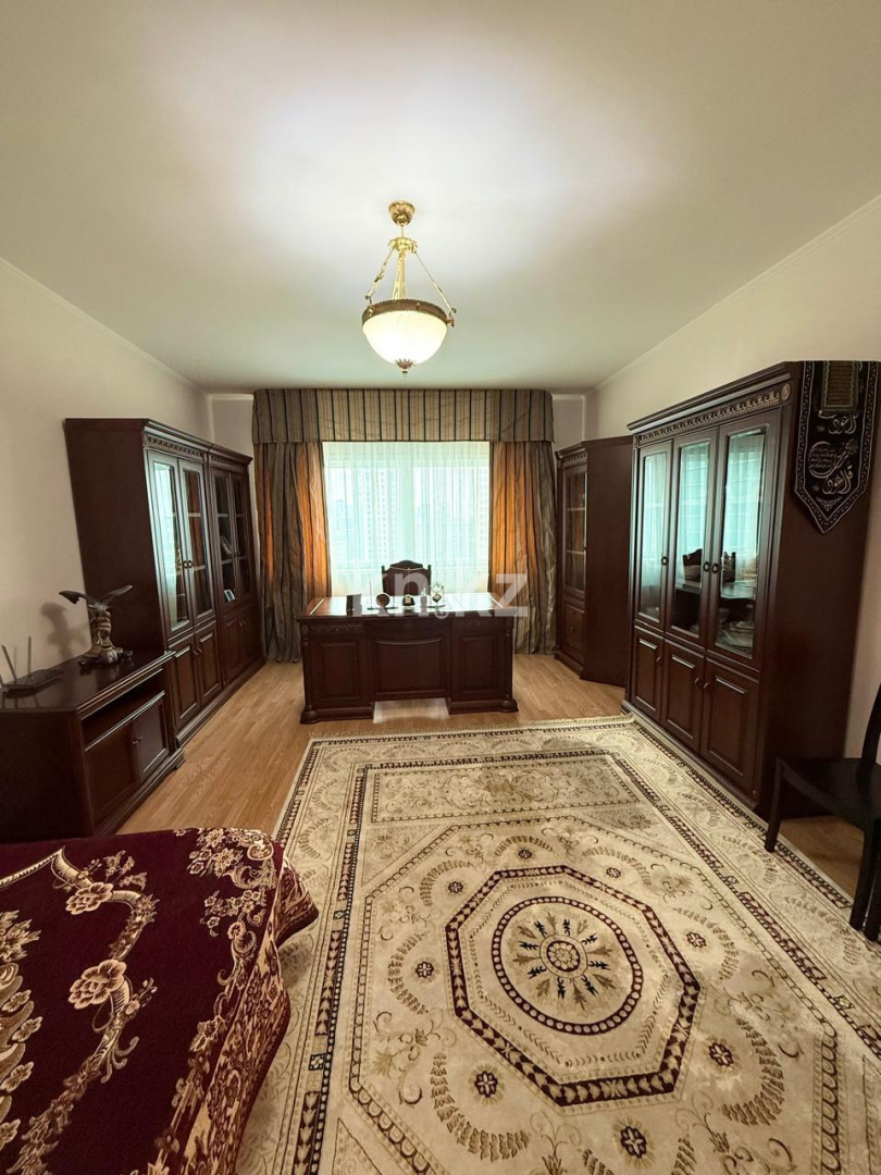 Продажа 3-комнатной квартиры, 130 м², ул. Достык, дом  5/1 - ул. Сауран в Астане - фото 23