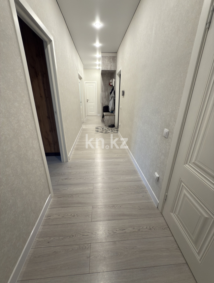 Продажа 3-комнатной квартиры, 87 м², пр. Шахтеров, дом  46/1 в Караганде - фото 23