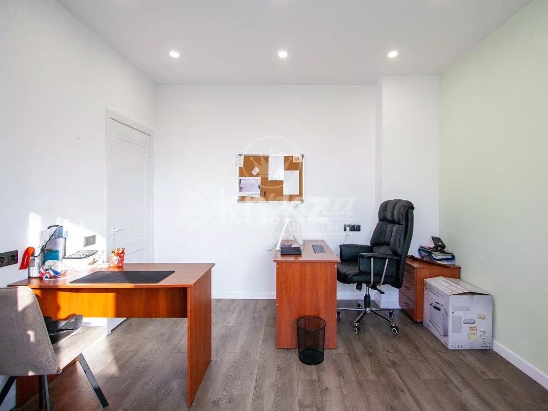 Продажа 4-комнатной квартиры, 131.9 м² в Алматы - фото 20