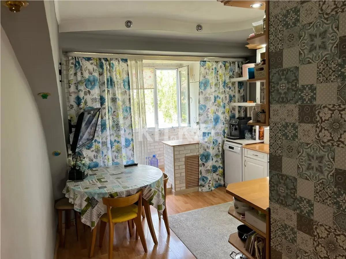 Продажа 3-комнатной квартиры, 66.4 м², ул. 13-й Военный городок, дом  53 в Алматы - фото 4