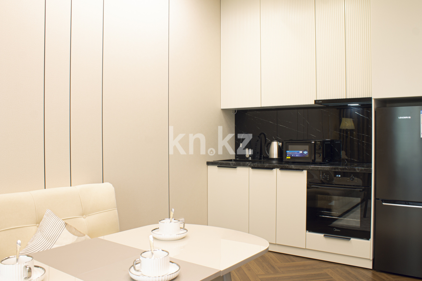 Аренда 2-комнатной квартиры посуточно, 53 м² в Алматы - фото 7