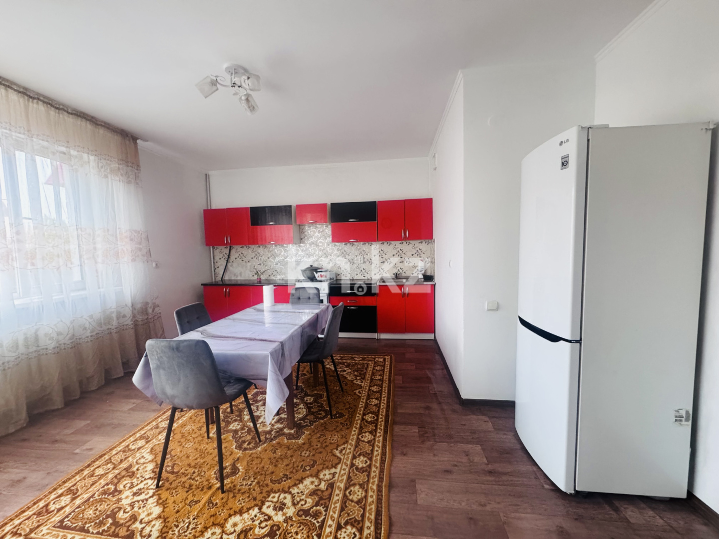 Аренда 3-комнатной квартиры, 116 м², мкр-н Думан-2, дом  18 - Ул Халиуллина в Алматы - фото 6