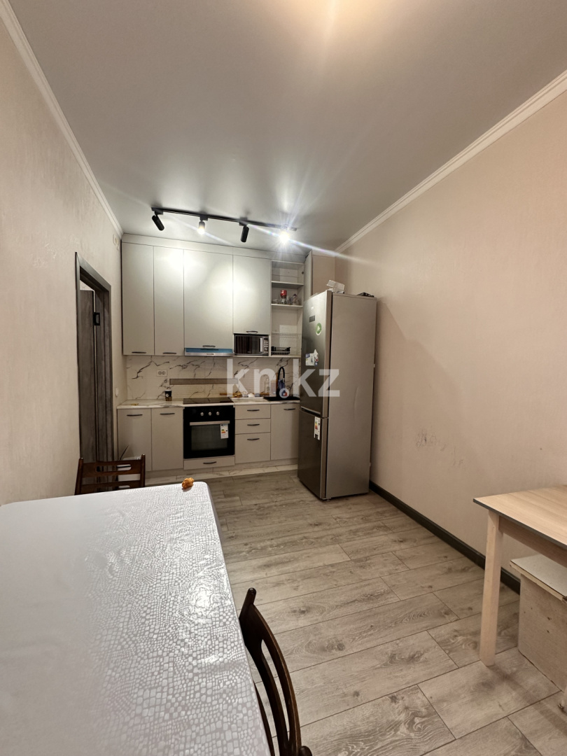 Продажа 2-комнатной квартиры, 66 м², ул. Ашимова, дом  21 в Караганде - фото 10