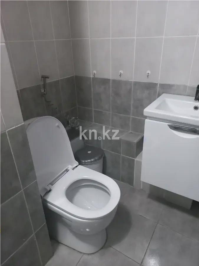 Продажа 2-комнатной квартиры, 71 м², ул. Жунисова, дом  10/7 в Алматы - фото 4