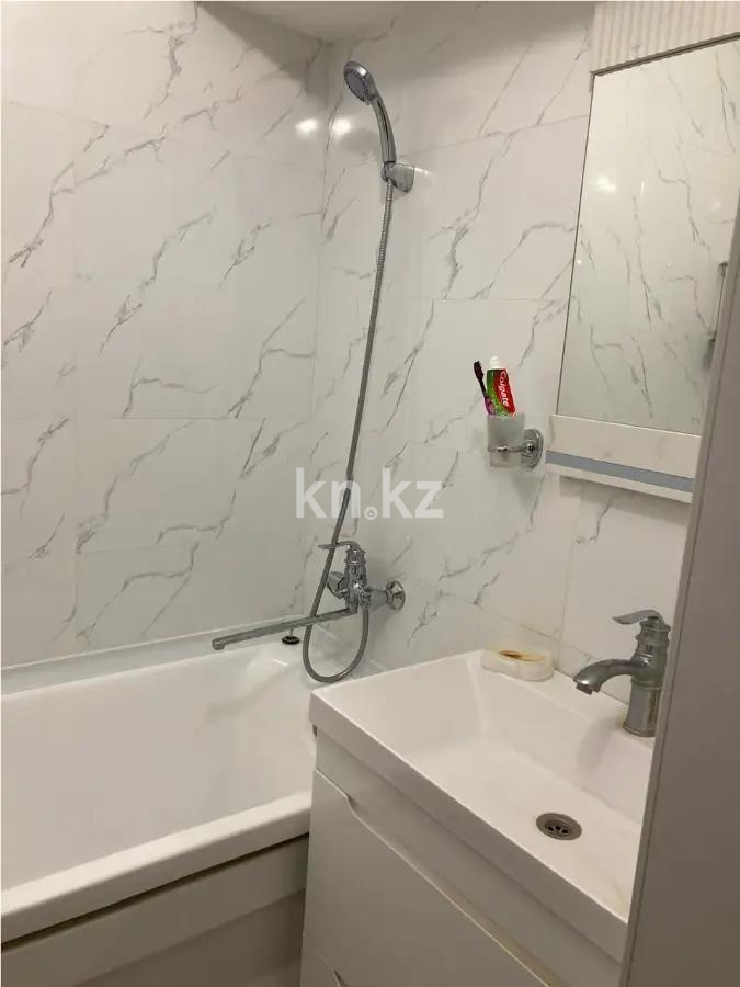 Продажа 2-комнатной квартиры, 61 м², ул. Зенкова, дом  25 в Алматы - фото 4