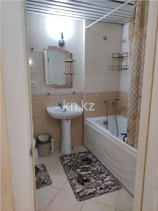 Продажа 2-комнатной квартиры, 65 м², мкр-н Аккент, дом  22 в Алматы - фото 4