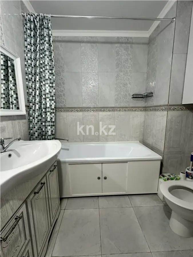 Продажа 2-комнатной квартиры, 45 м², мкр-н Аксай-5, дом  25 в Алматы - фото 4