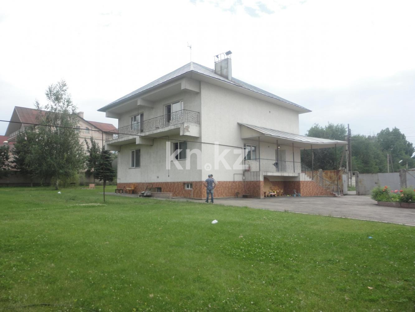 Продажа 7-комнатного дома, 400 м² в Алматы