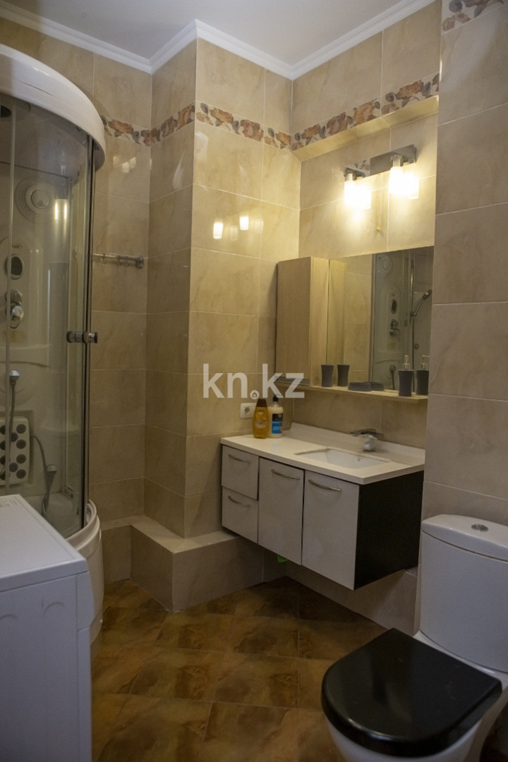 Аренда 3-комнатной квартиры посуточно, 125 м², ул. Радостовца, дом  255 - ул. Утепова в Алматы - фото 13