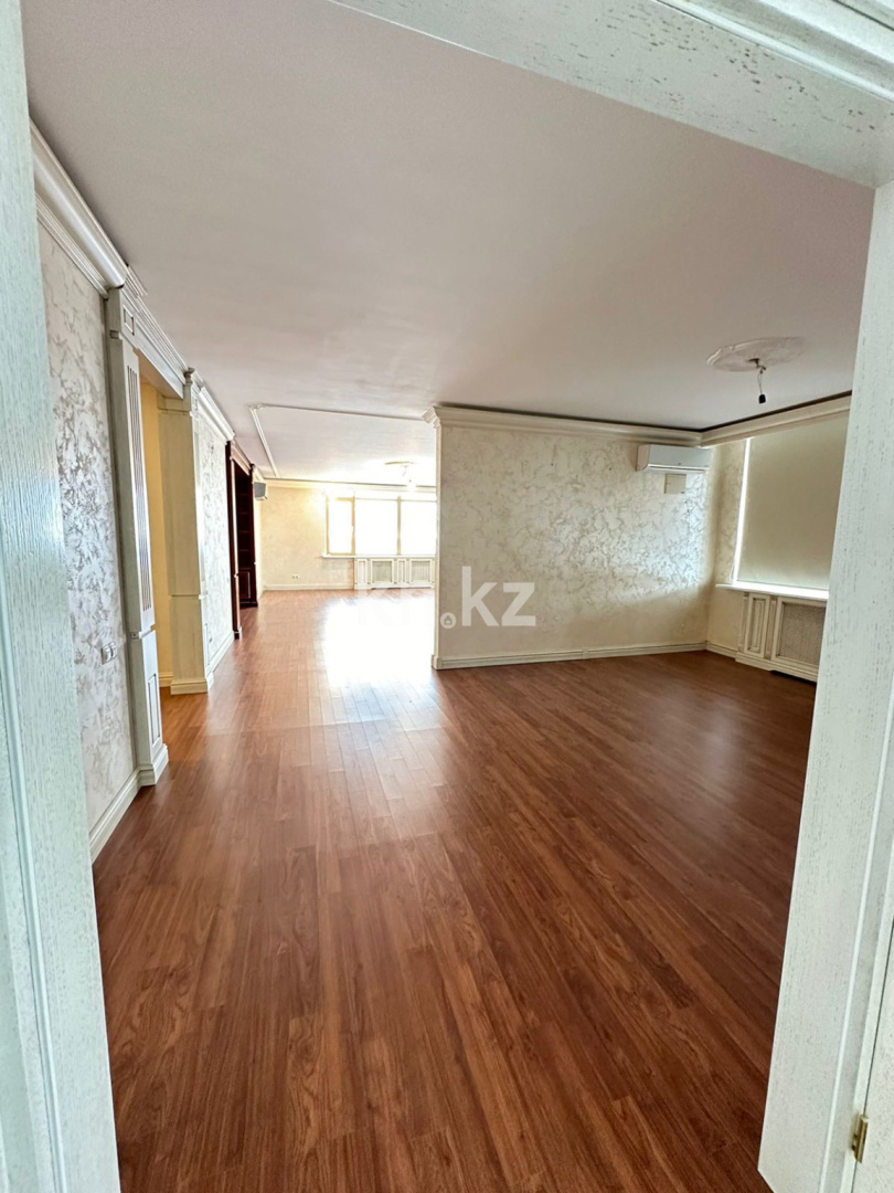 Продажа 4-комнатной квартиры, 300 м² в Астане - фото 10