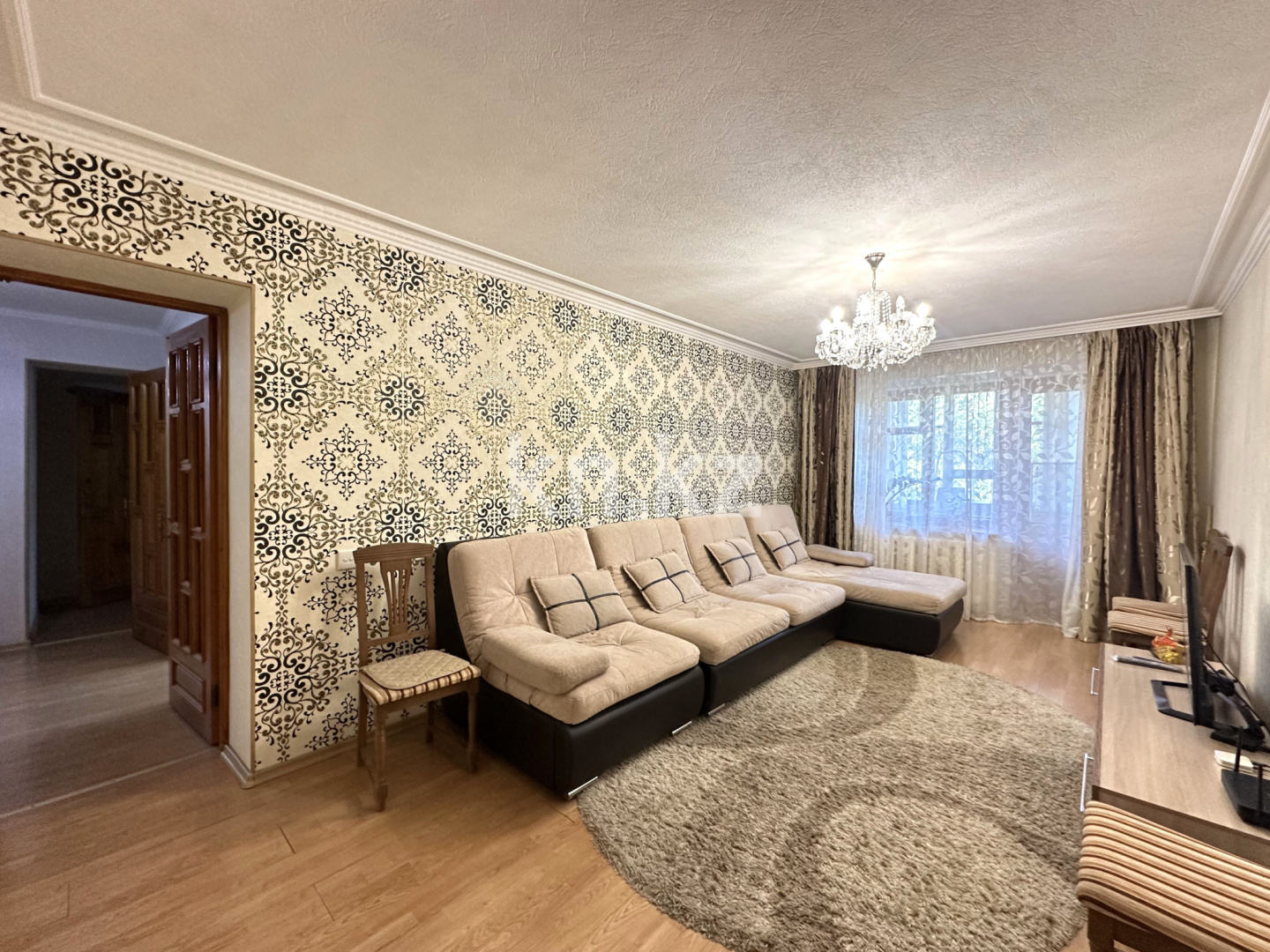 Продажа 5-комнатной квартиры, 101.4 м² в Караганде