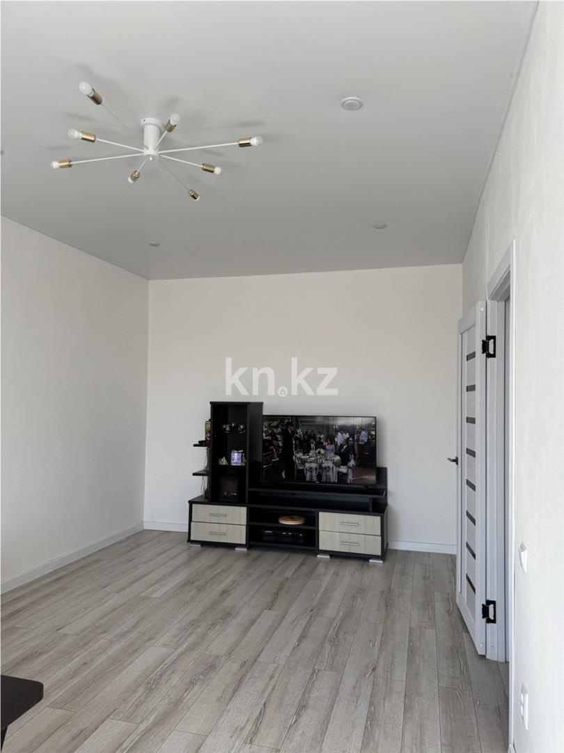 Продажа 2-комнатной квартиры, 63 м², ул. Муканова в Караганде - фото 4