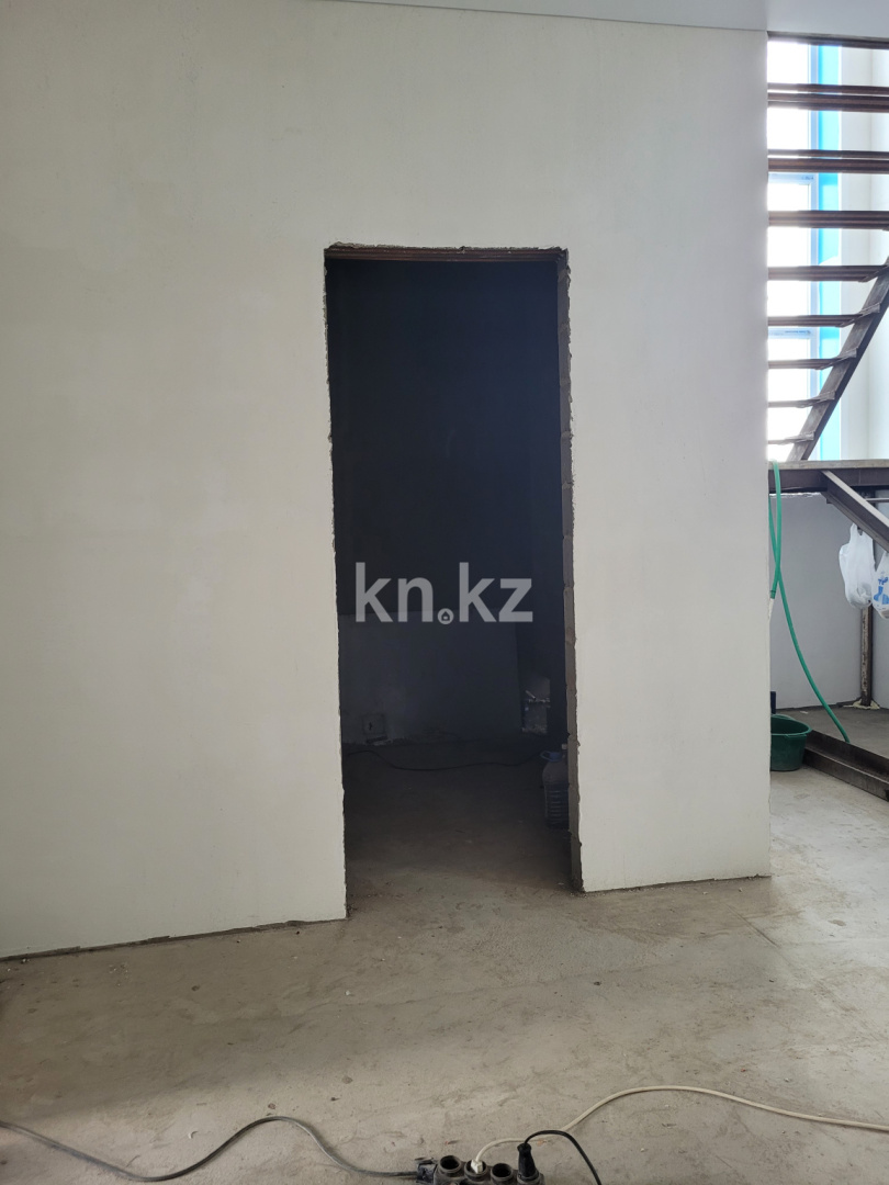 Продажа 6-комнатного дома, 288 м², ул. Ондасынова в Караганде - фото 18