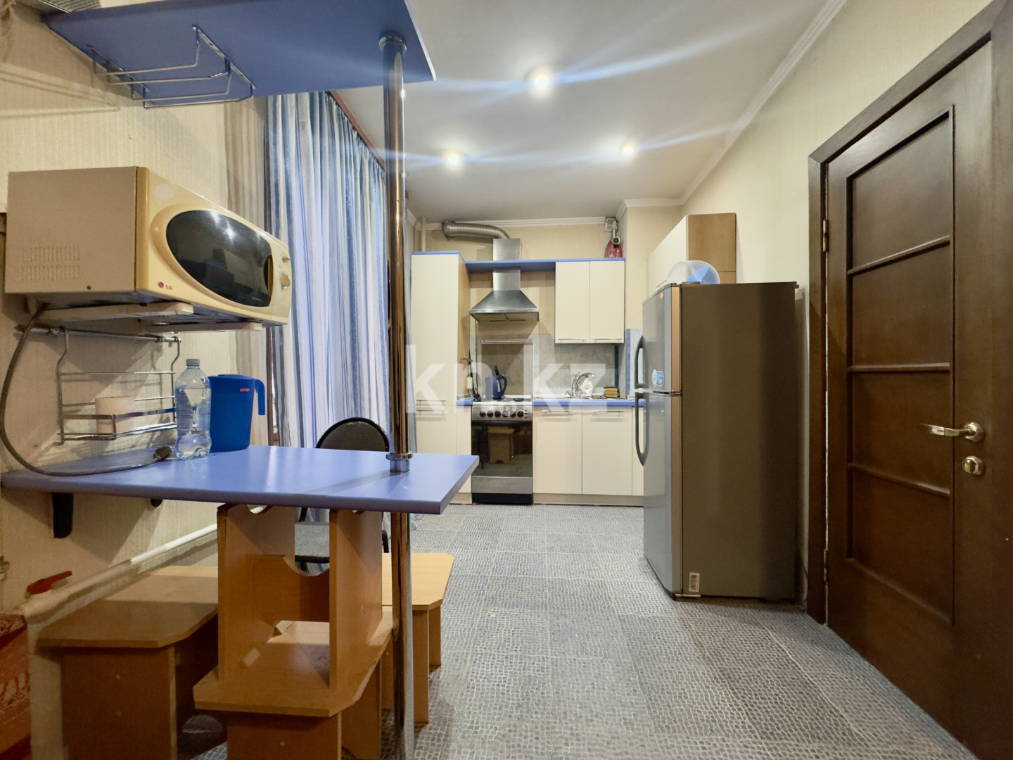 Продажа 3-комнатной квартиры, 65.1 м², ул. Абая, дом  74 в Караганде - фото 6