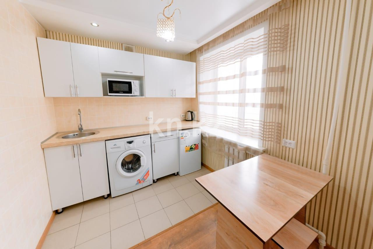 Аренда 1-комнатной квартиры посуточно, 42 м², пр. Бухар-жырау, дом  63/4 в Караганде - фото 4
