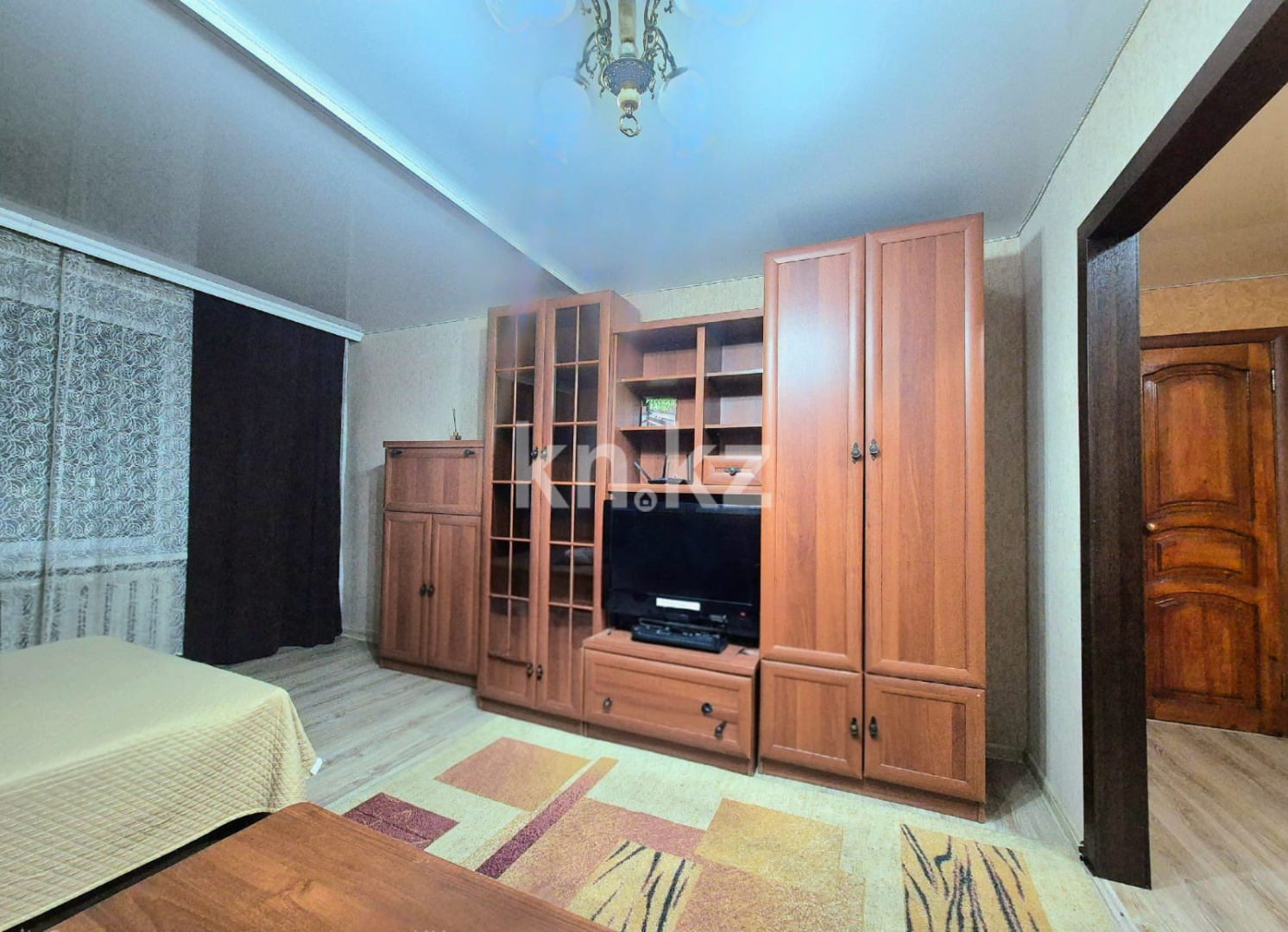 Продажа 1-комнатной квартиры, 40 м², пр. Бухар-жырау, дом  76 в Караганде - фото 4