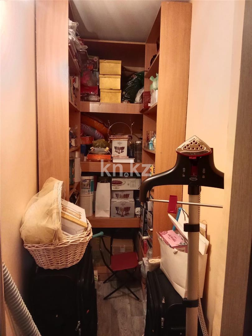 Продажа 4-комнатной квартиры, 91 м² в Караганде - фото 16