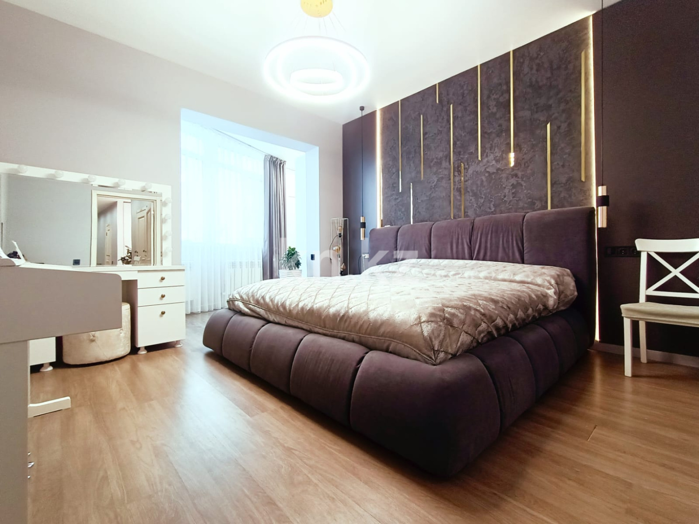 Продажа 4-комнатной квартиры, 129.4 м², ул. Кенесары хана в Алматы - фото 12