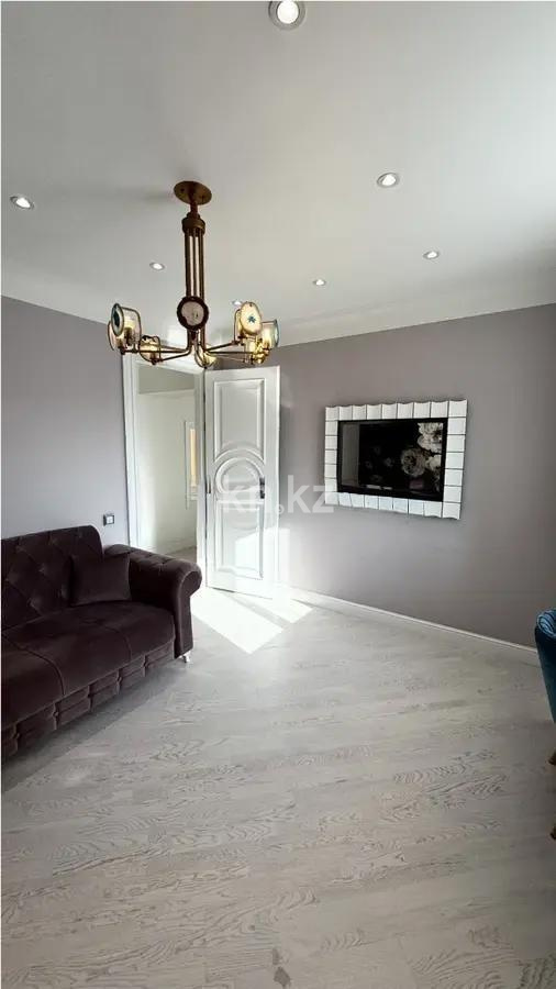 Продажа 4-комнатной квартиры, 115 м², мкр-н Самал-1, дом  32 в Алматы - фото 2