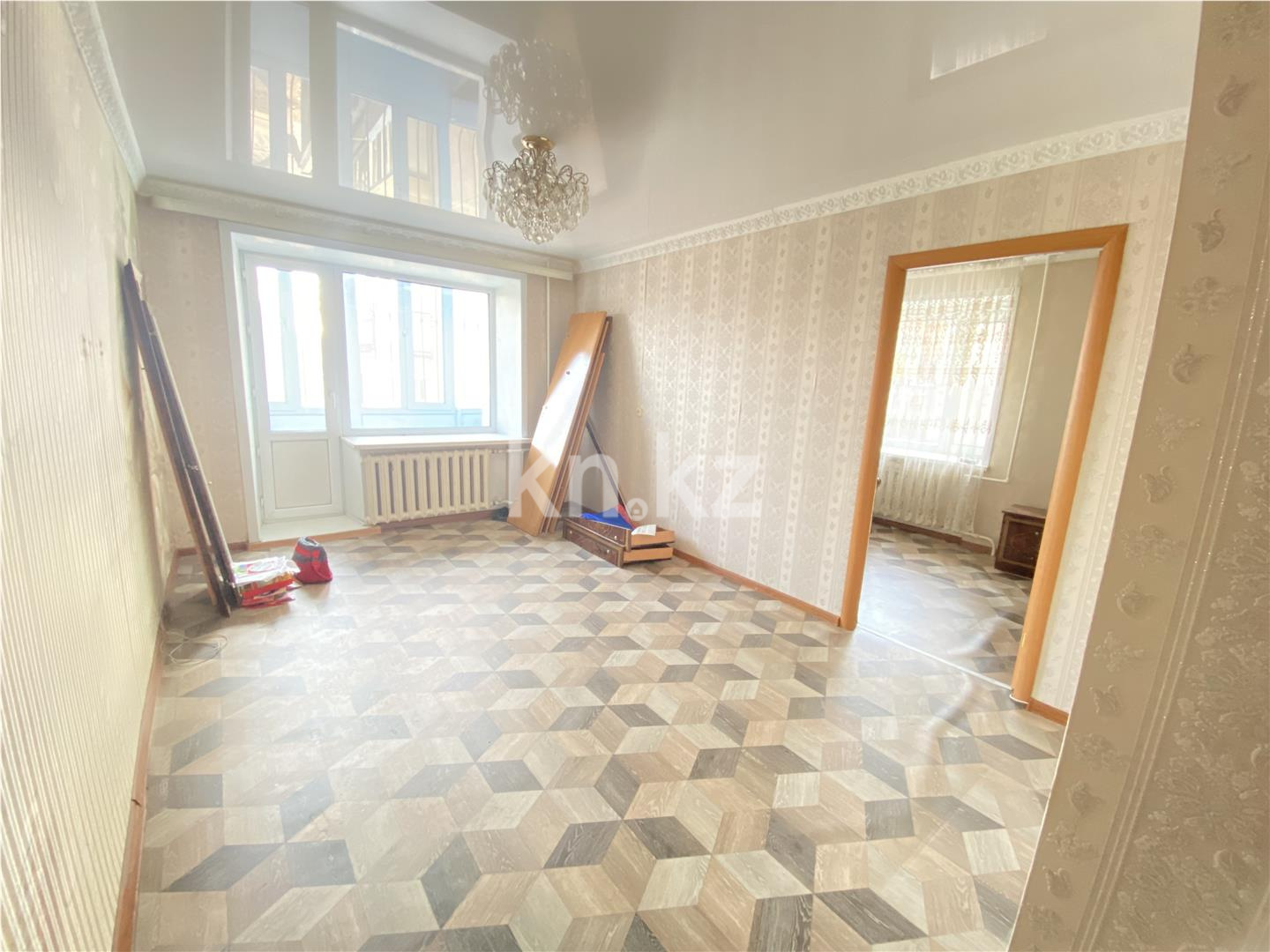 Продажа 3-комнатной квартиры, 51 м², ул. Аманжолова в Караганде - фото 2