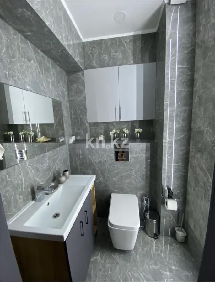 Продажа 3-комнатной квартиры, 80 м², ул. Утеген батыра, дом  11в в Алматы - фото 4