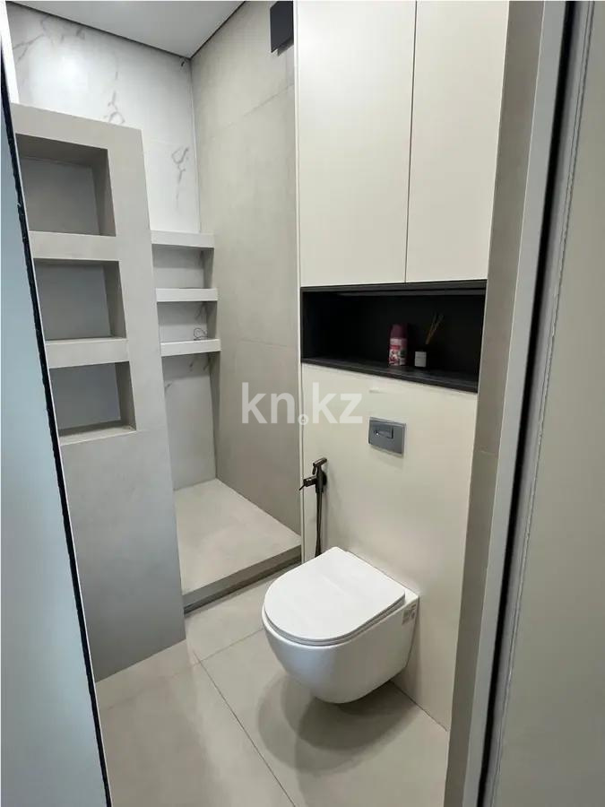 Продажа 2-комнатной квартиры, 60 м², пр. Аль-Фараби, дом  27/2 в Алматы - фото 3