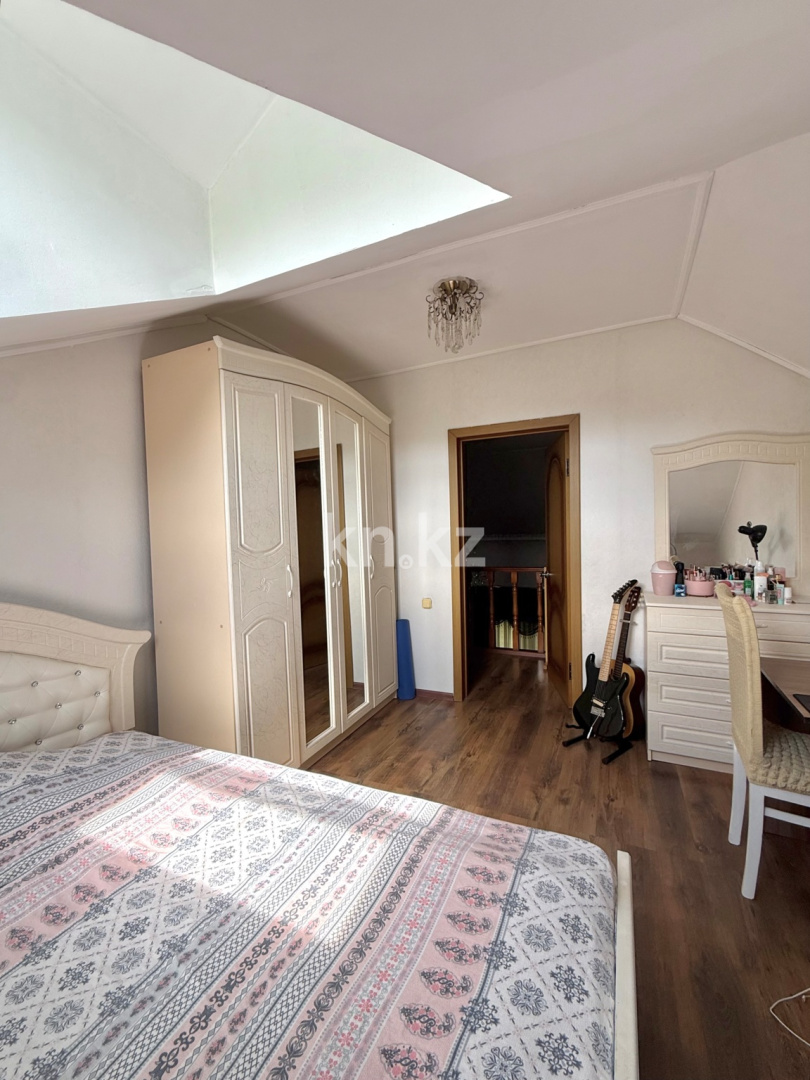 Продажа 4-комнатного дома, 200 м² в Караганде - фото 13