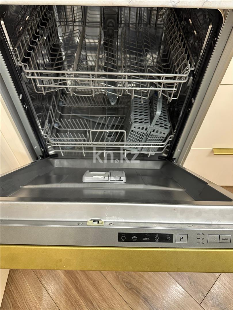 Продажа 4-комнатной квартиры, 104 м², пр. Республики, дом  участок 1/7 в Караганде - фото 11