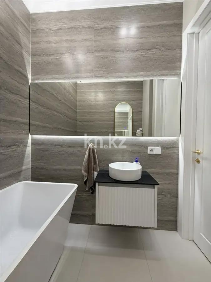 Продажа 3-комнатной квартиры, 80 м², ул. Тыныбаева, дом  12 в Астане - фото 5