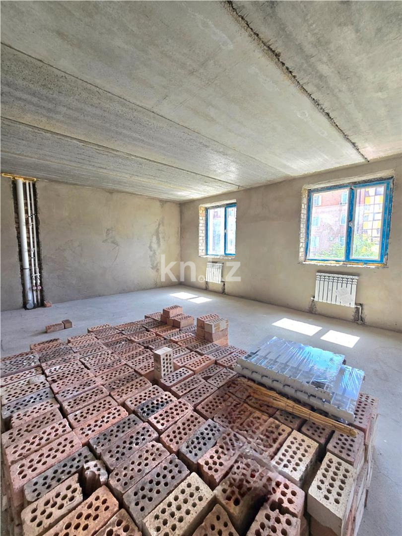 Продажа 4-комнатной квартиры, 76 м² в Караганде - фото 12