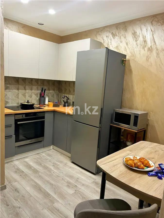 Продажа 2-комнатной квартиры, 55 м², ул. Толе би, дом  189/3 в Алматы - фото 3